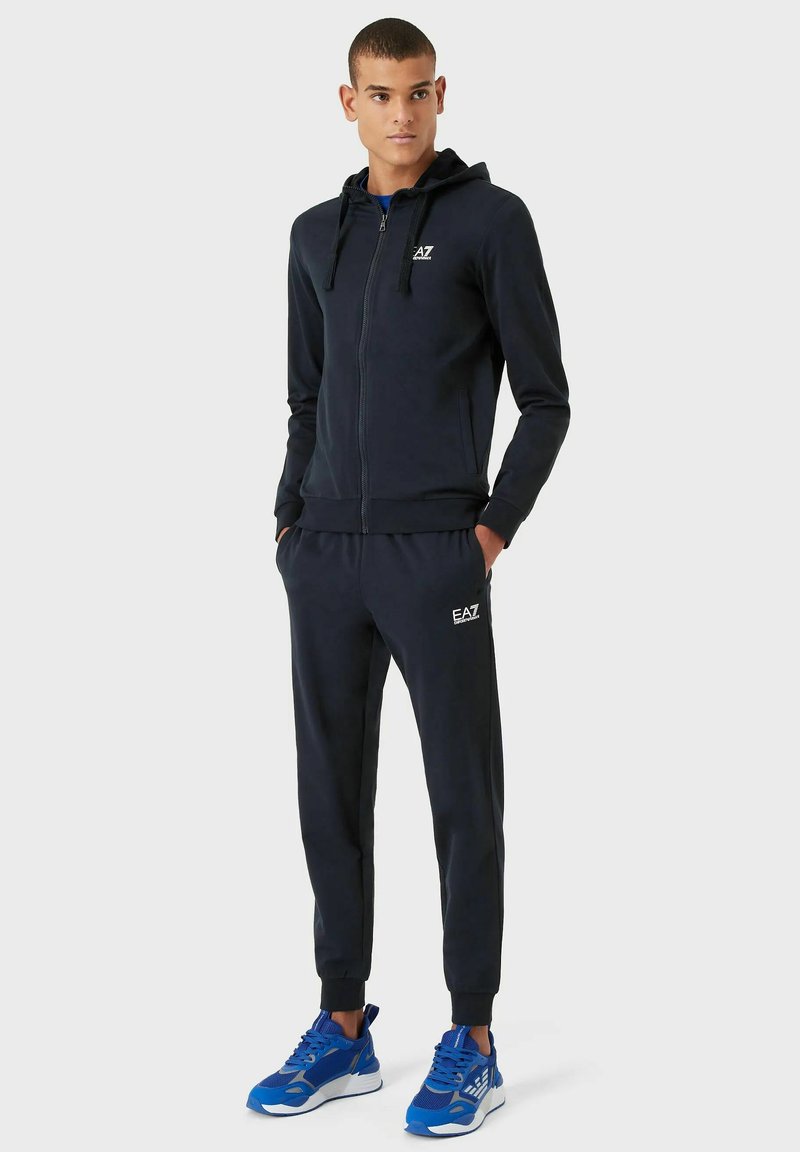 EA7 Emporio Armani TRAINCORE - Tröja med dragkedja - dunkelblau