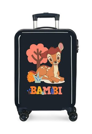 Maleta negra con un cervatillo de dibujos animados colorido acostado junto a un árbol y plantas, con el texto "BAMBI" en letras juguetonas y multicolores debajo.