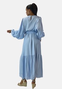 Elara - Długa sukienka