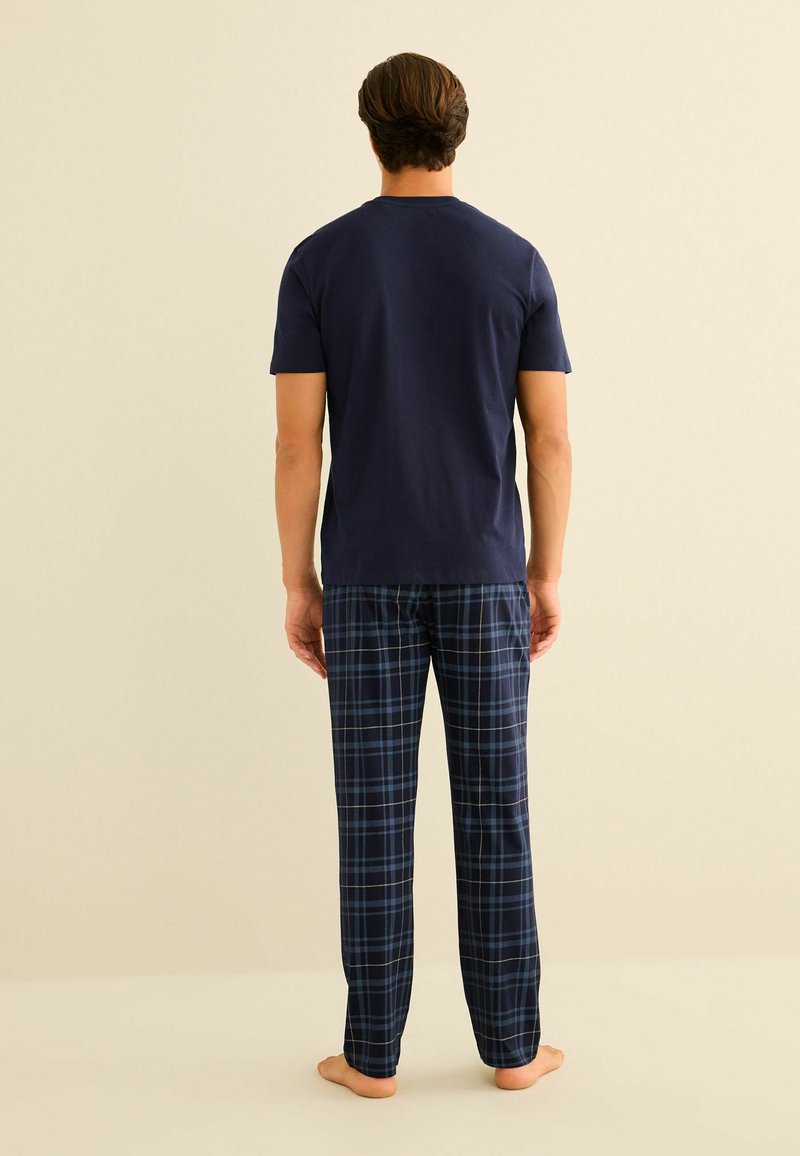 Next - COTTON PYJAMAS SET - Pijama - navy blue check, Ampliar