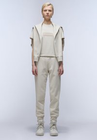 Napapijri S-BOX LOGO - T-shirts print - beige silvr n