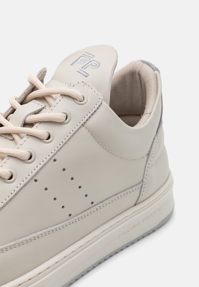 Filling Pieces Tenisice - off white