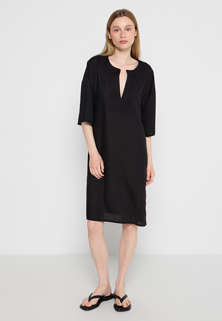 Chantelle Jurk zwart Chantelle Jurk zwart