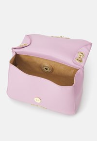 Love Moschino Axelremsväska - light pink