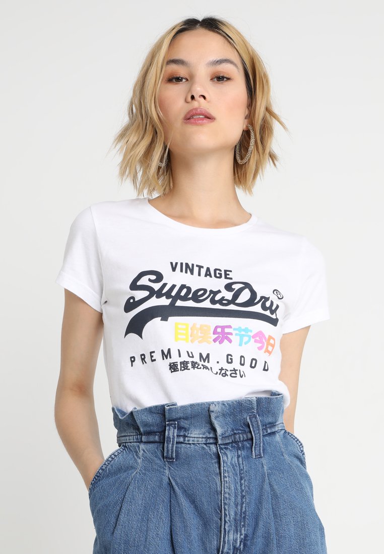 Superdry T skjorter & topper | Dame | Nye overdeler på Zalando Superdry T skjorter & topper | Dame | Nye overdeler på Zalando