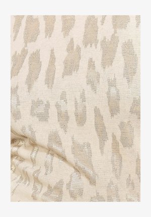 Beige stof met een subtiele panterprint in lichtgoud, met een gestructureerde afwerking die het licht weerkaatst.