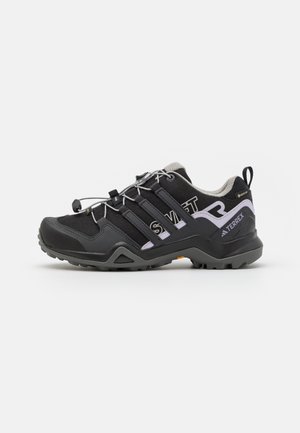 adidas Terrex SWIFT R2 GORE-TEX® - Hiking shoes - core black/dough solid grey/purple tint