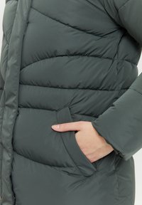 Thumbnail Image 7