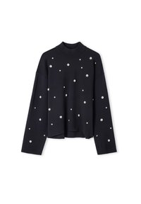 Maglione nero a pullover con maniche lunghe, collo alto, caratterizzato da un tessuto a maglia testurizzato e decorazioni argentate collocate in modo irregolare.