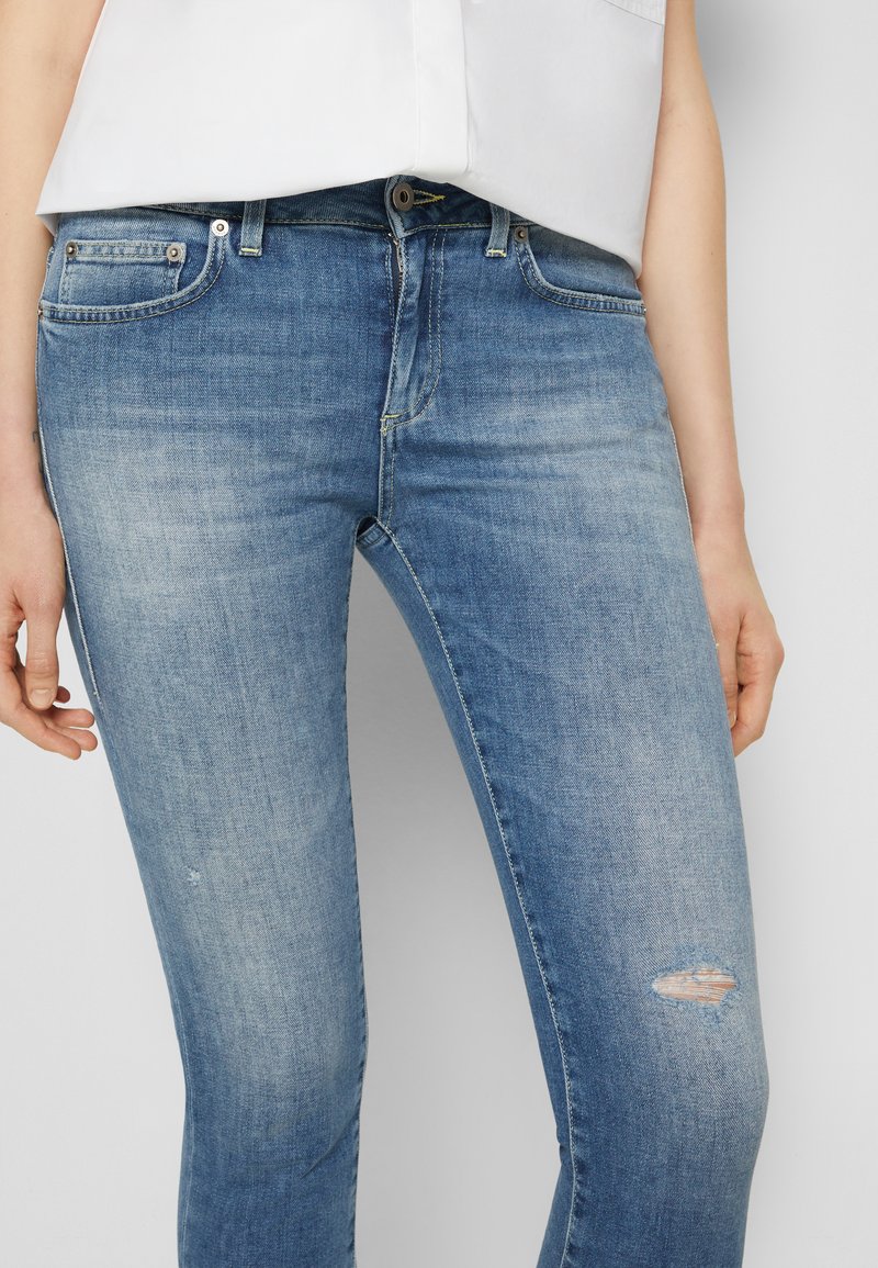 Damen Bekleidung | Dondup PANTALONE ROSE Jeans Slim Fit medio chiaro rotture/blue denim - ZL81591 Damen Bekleidung | Dondup PANTALONE ROSE Jeans Slim Fit medio chiaro rotture/blue denim - ZL81591
