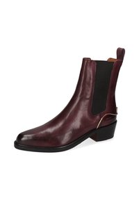 Botín de tobillo de cuero burdeos con punta afilada, paneles laterales elásticos y un tacón bajo en bloque. Presenta detalles metálicos y un acabado texturizado.