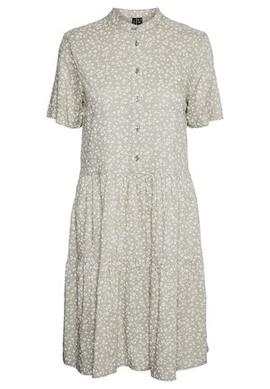 Robe gris clair à manches courtes avec petit motif floral blanc, boutonnée devant, taille froncée et jupe à volants.