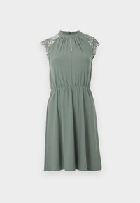 Επιλέχθηκε, laurel wreath