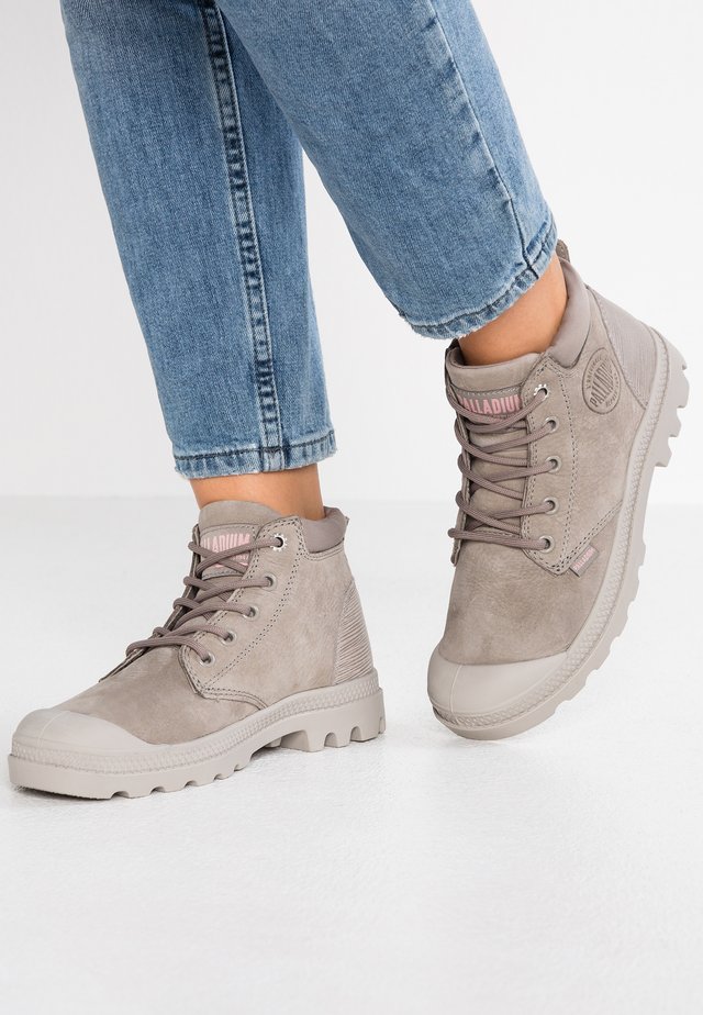 LOW CUF LEA  - Boots à talons - moonrock