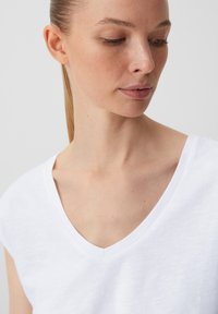 comma casual identity T-shirt basic