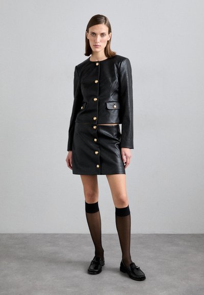 Stuart Weitzman LOTTIE BOW LOAFER - Παπούτσια χωρ�ίς κορδόνια - black