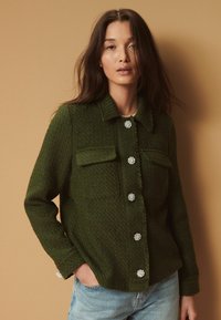 Next BOUCLE - REGULAR FIT - Vasaras jaka - khaki green