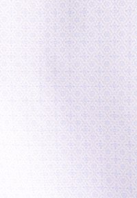 Tissu tissé violet clair et blanc avec un subtil motif géométrique en losanges créant une surface texturée.