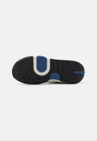 Nike Performance TEAM HUSTLE D 11 UNISEX - Zapatillas de baloncesto - mystic navy/black/pale ivory/metallic gold