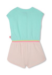Mintgroene katoenen top met korte mouwen, een gerimpelde taille en lichtroze shorts. Kenmerken zijn een multicolor gestreepte elastische tailleband.