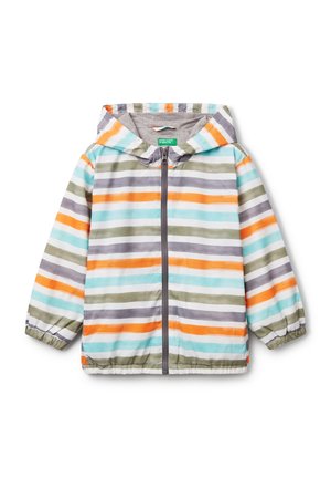 Kinder-Kapuzenjacke mit horizontalen Streifen in Orange, Hellblau, Grau und Olivgrün, mit Frontreißverschluss und elastischen Bündchen.