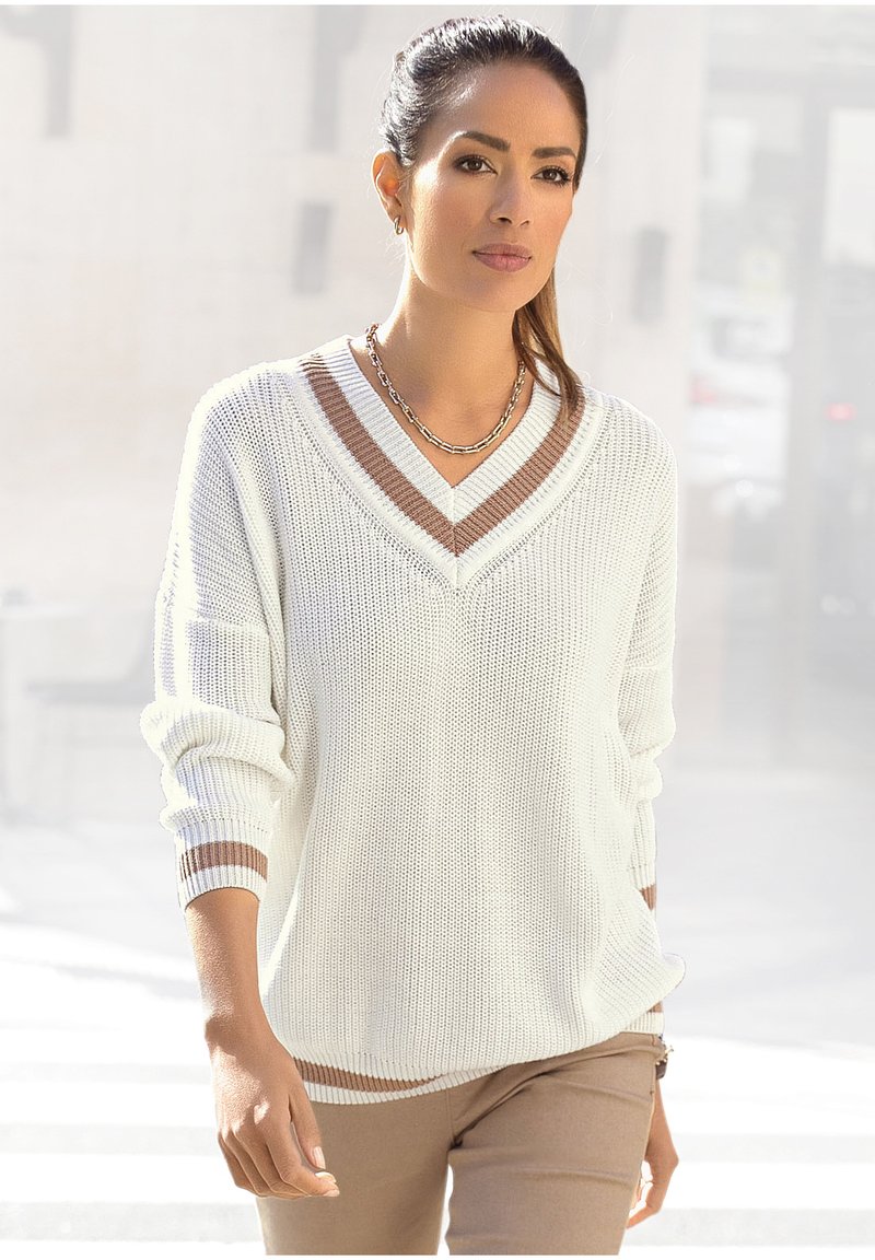 LASCANA V-AUSSCHNITT - Strickpullover - creme