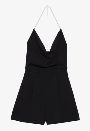 Svart ermeløs romper med dyp V-hals, drapert front, plisserte shorts og en perlekjede-rem for ekstra detaljer.