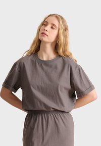 VISTA - Camiseta básica - taupe