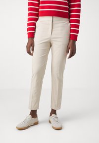 GANT SLIM SLACK - Chinos - soft oat