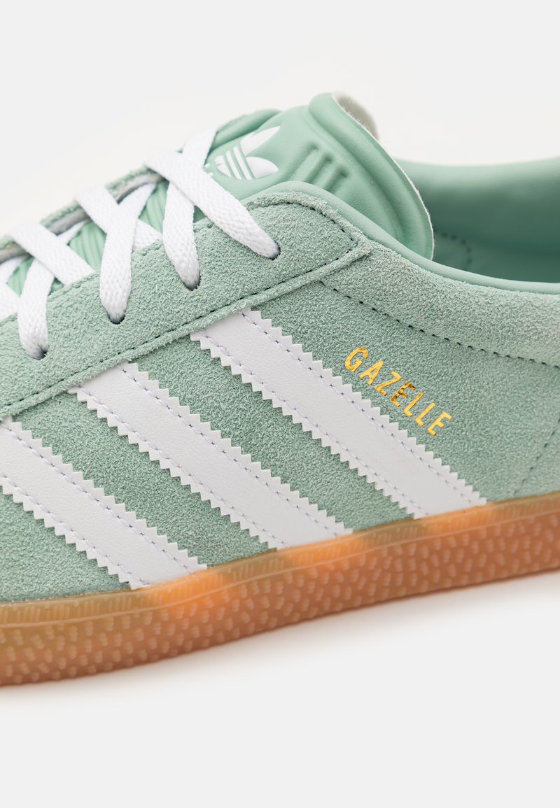 adidas gazelle silver green womens ADIDAS Gazelle WMNS 