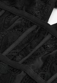 Next NON PADDED  - Body - black