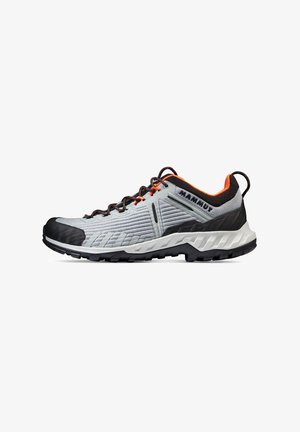 Mammut ULTIMATE PRO LOW GORE TEX WOMEN - Pārgājienu apavi - ice gray black