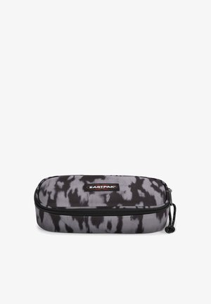 Sort og gråt penalhus med tie-dye mønster, lavet af stof, polstret form, med lynlåslukning og logoaccent.