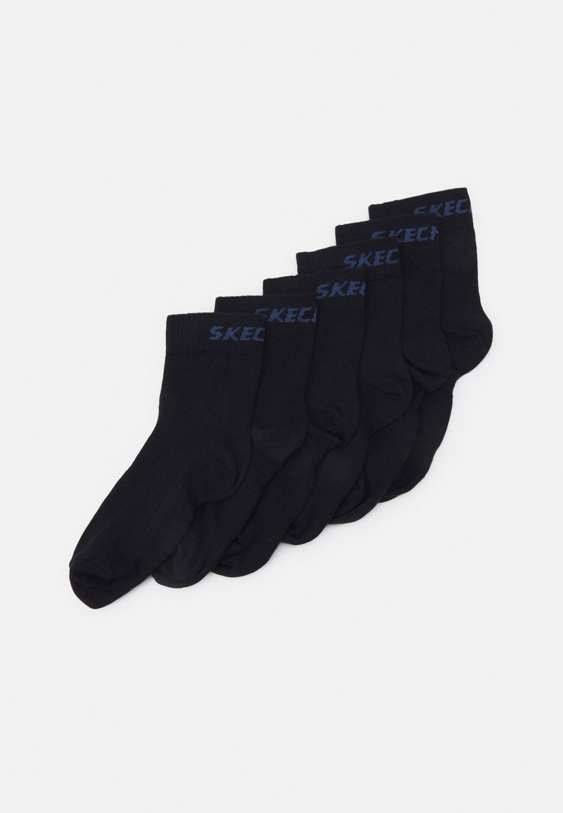 Čierne bavlnené ponožky, súprava zo siedmich kusov, s rebrovanými vrchnými časťami a modrým logom Skechers. Hladký povrch, klasický dizajn po členok.