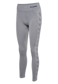 Szare legginsy sportowe wykonane z miękkiego, elastycznego materiału. Posiadają wysoki stan oraz subtelny wzór chevron wzdłuż boków.