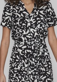 VILA KURZÄRMELIGES - Abito a camicia - black