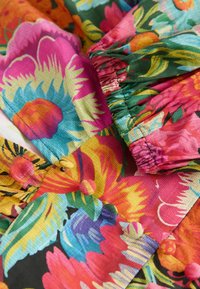 Next TALL FIT - LONG SLEEVE WAISTED - Laisvo kirpimo suknelė - bright pink floral