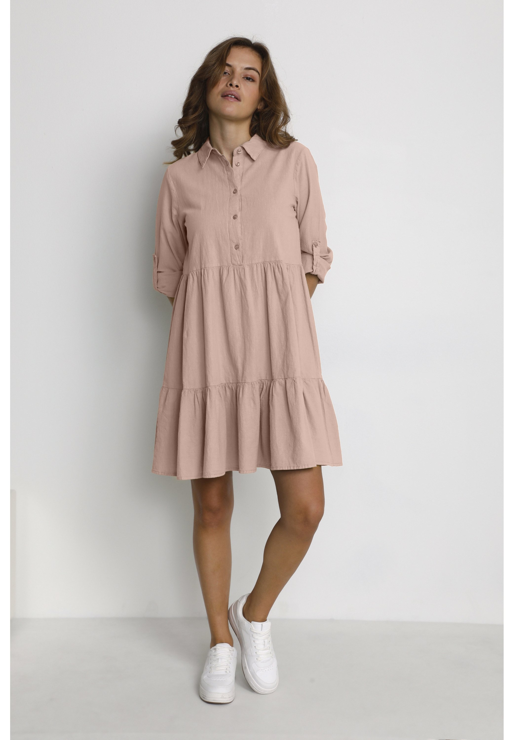 Ropa y zapatos de mujer | La mejor selección en Zalando