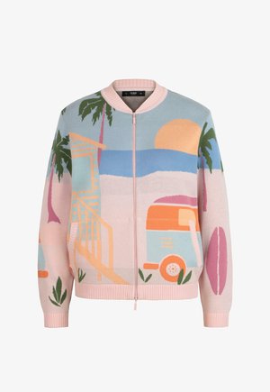 Pulover z zadrgo v pastelnih barvah z motivom plaže s palmami, sončnim zahodom, stražarsko stolpom, desko za deskanje in avtodomom.