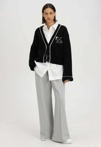 Misaga BADGE - Vest - black