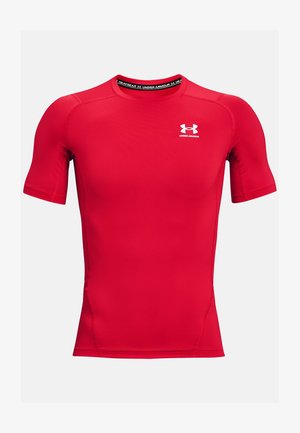 Camiseta deportiva roja de manga corta hecha de un tejido suave y elástico. Presenta un diseño ajustado y un logo impreso en el pecho.