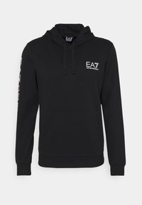 Sudadera negra de tejido suave, con un bolsillo tipo canguro en el frente, capucha con cordón y logotipo blanco de EA7 en el pecho y la manga.