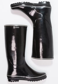 Bottes de pluie en caoutchouc noir avec une finition brillante, une bande accentuée blanche près du haut, et des semelles texturées pour une meilleure adhérence. Logo de la marque visible.