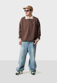 Kaotiko LUCAS BUTTONS UNISEX - Top s dlouhým rukávem - brown