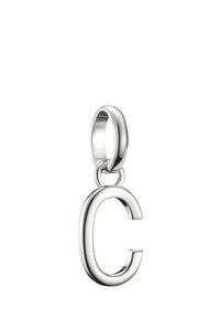 Silberne Anhänger mit dem Großbuchstaben "C", mit einer polierten, eleganten Oberfläche und einer abgerundeten Befestigungsschlaufe.