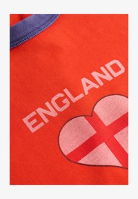 Non sélectionné, england red