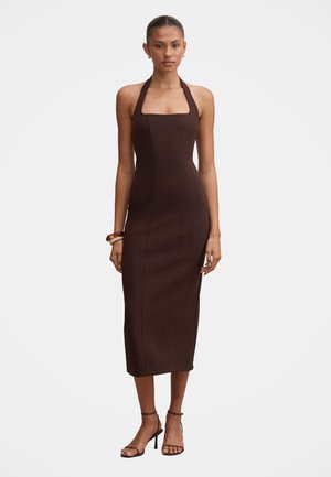 Forever New, GINA HALTER BODYCON MIDI - Права рокля - chocolate