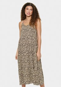 Leopardmönstrad midi-klänning med en lagerdesign, som har spaghettistrappar, en ledig passform och ett mjukt, lätt tyg i beige och svart.