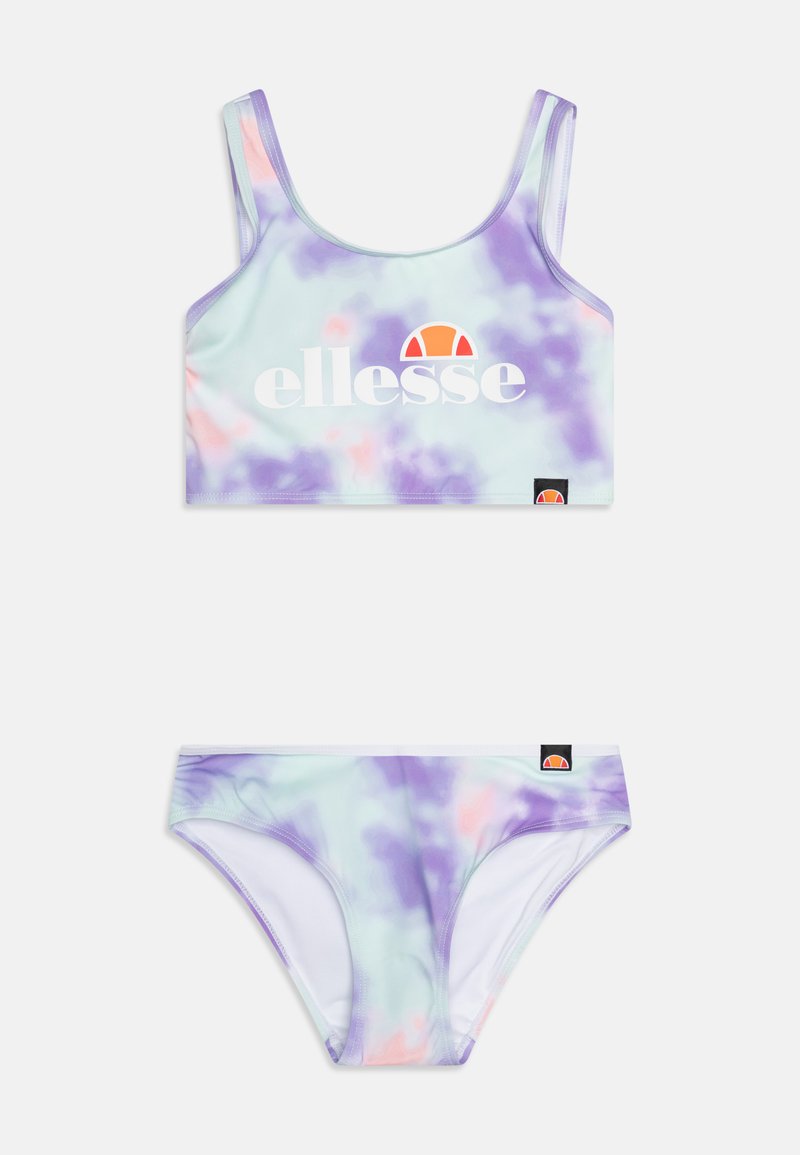 Set bikinija s vezanjem u boji slonovače i pastelno plave nijanse. Gornji dio ima široke naramenice i logo; donji dio je niskog struka s naglascima loga.