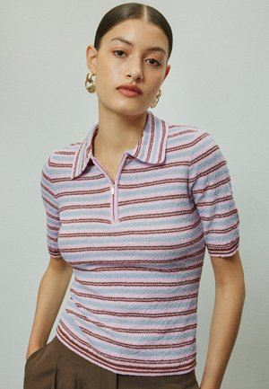 Next, REGULAR FIT - QUARTER ZIP SHORT SLEEVE KNITLOOK POLO SHIRT - Poloshirts - pink blue stripe